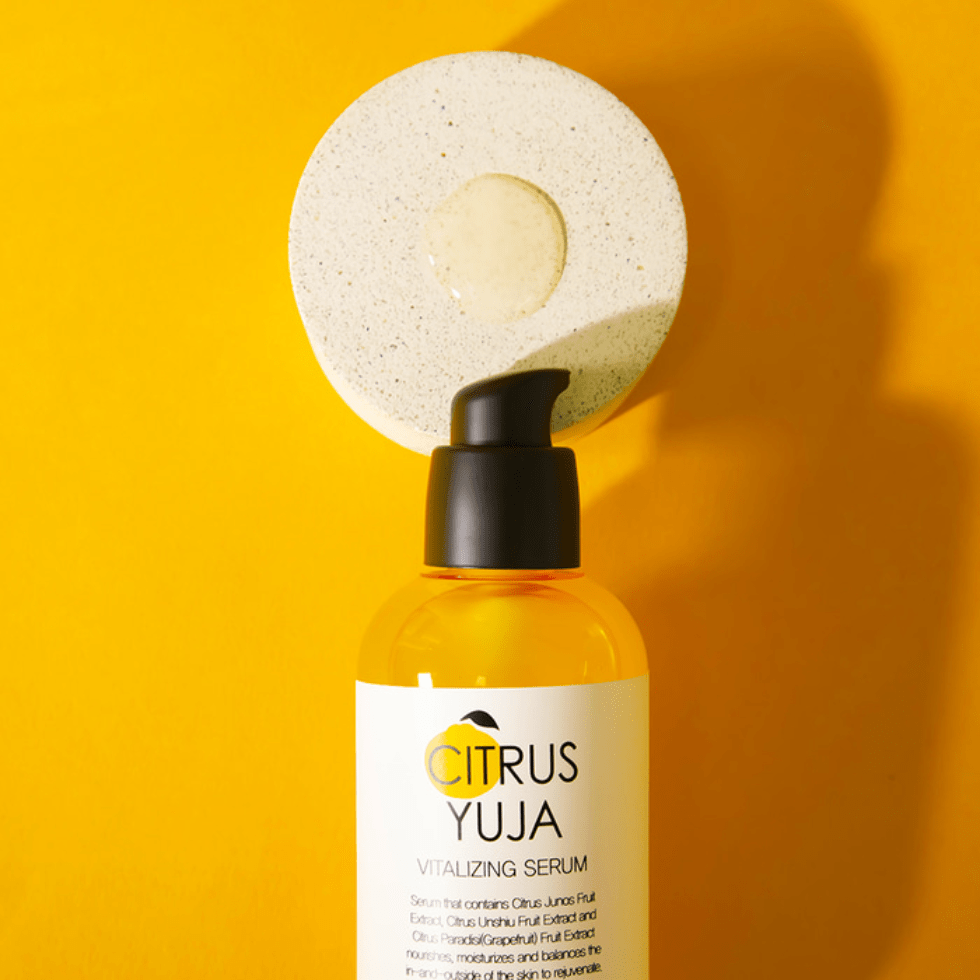 Farmstay Citrus Yuja Vitalizing Serum (100ml) - UShops