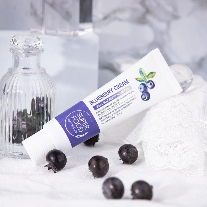 Superfood Blueberry Cream Rejuvenate tired skin, moisturize deeply, improve elasticity and reduce wrinkles for healthier skin