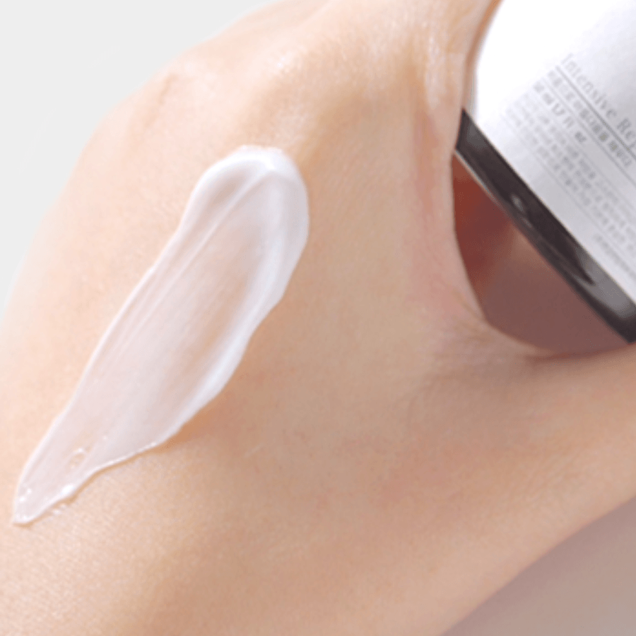 Pyunkang Yul Intensive Repair Cream: Deeply moisturizing formula with ceramides and botanicals. Fragrance and cruelty-free.