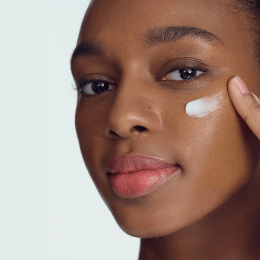 SOME BY MI Beta Panthenol Repair Cream: pH-balancing, non-comedogenic cream. Controls oil, improves wrinkles, soothes skin.