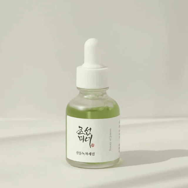 Beauty of Joseon Calming Serum: Soothe skin with green tea, mugwort, and panthenol. Moisturizes and against irritation.