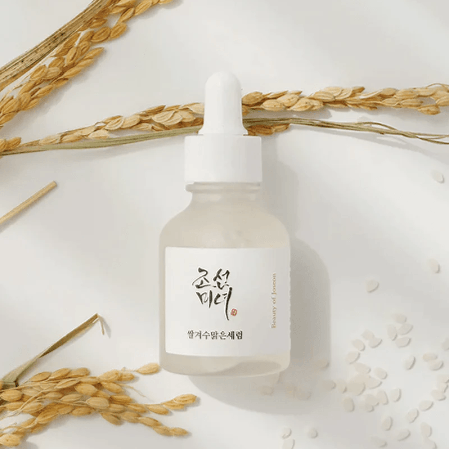 Beauty of Joseon Glow Deep Serum: Brightens and evens skin tone. Contains rice bran water and 2% arbutin for nourishment.