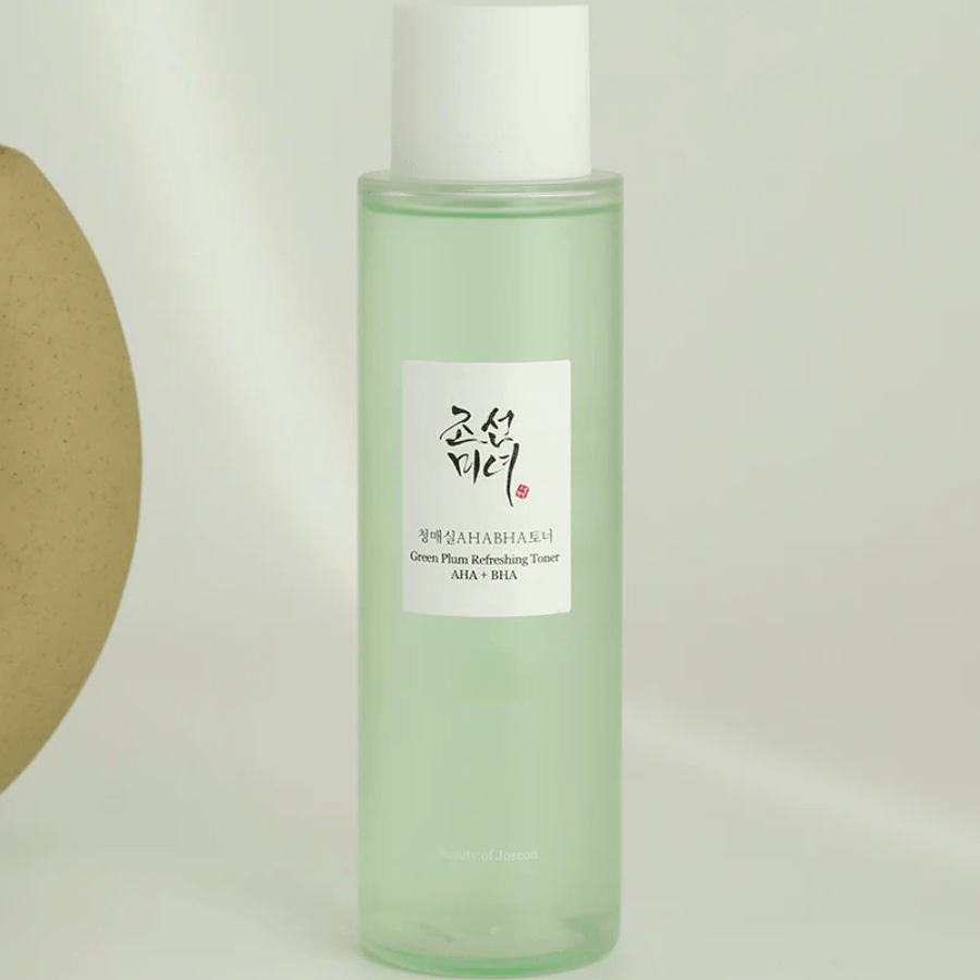 Beauty of Joseon Green Plum Refreshing Toner: Exfoliating AHA/BHA toner with green plum water and mung bean extract.