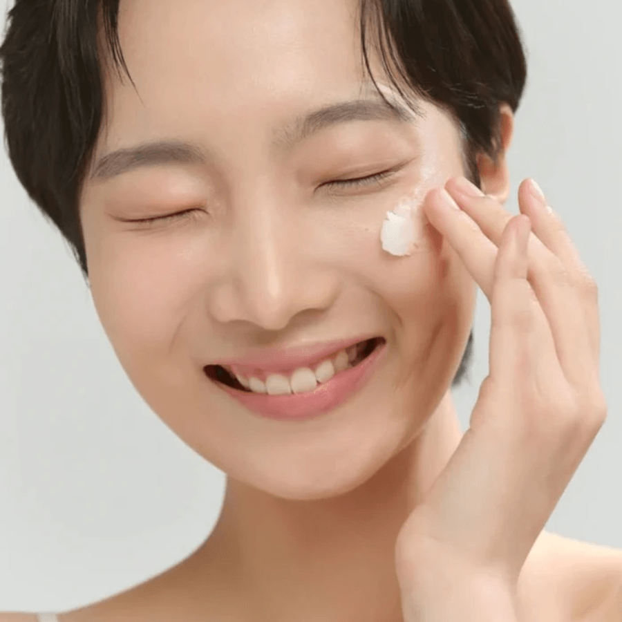 Beauty of Joseon Radiance Cleansing Balm: Gentle balm removes makeup and impurities. Rice and grain moisturize and nourish.